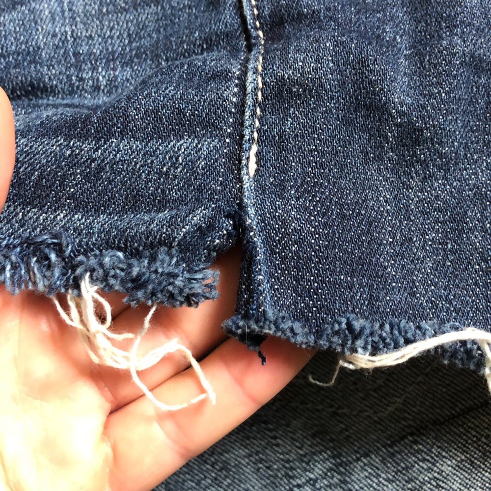 dark wash American eagle jean shorts - Picture 3 of 6